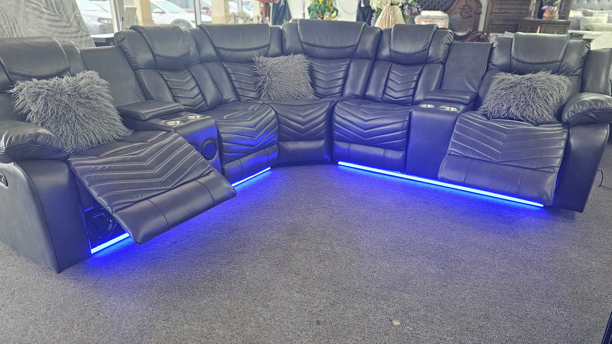 SOFA SECTIONAL POWER MOTION (CLEARANCE)