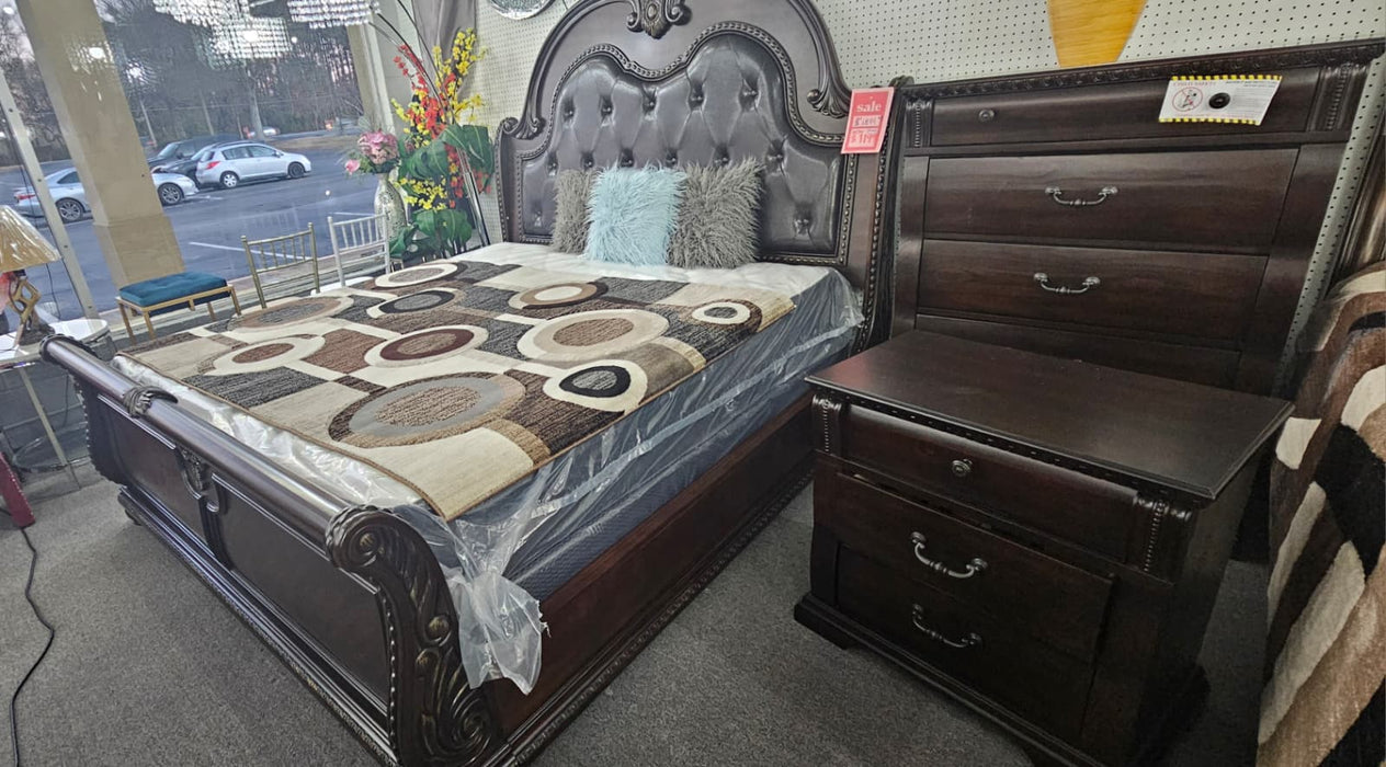 ELEGANCE QUEEN BED (CLEARANCE)