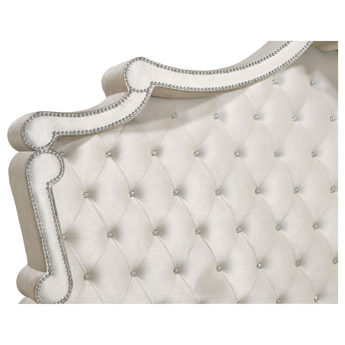 Antonella Bedroom Set