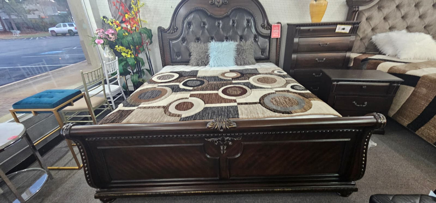 ELEGANCE QUEEN BED (CLEARANCE)